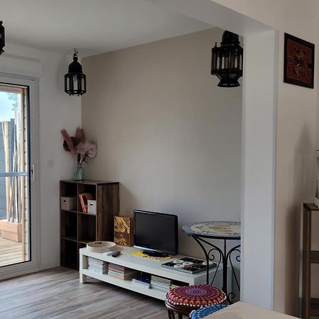 Gite Du Soleil Maison Lumineuse Avec Terrasse Solarium Parking Prive Sorede Exterior photo