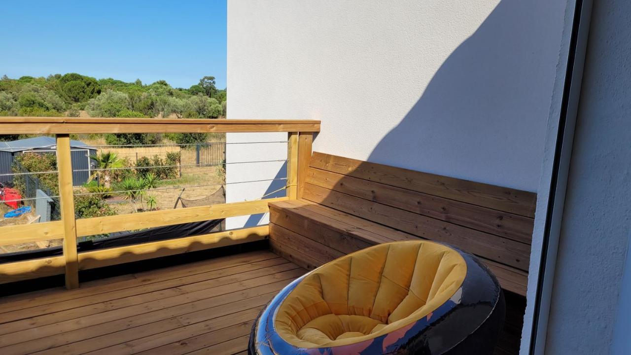 Gite Du Soleil Maison Lumineuse Avec Terrasse Solarium Parking Prive Sorede Exterior photo