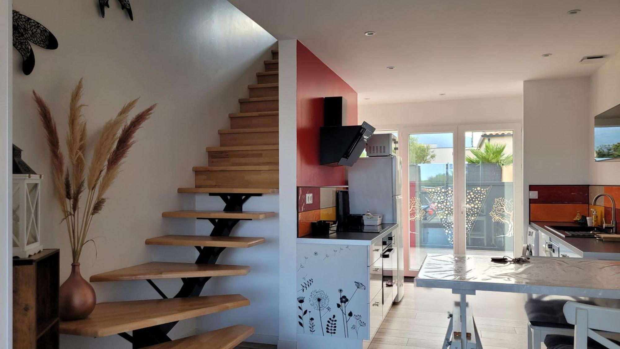 Gite Du Soleil Maison Lumineuse Avec Terrasse Solarium Parking Prive Sorede Exterior photo